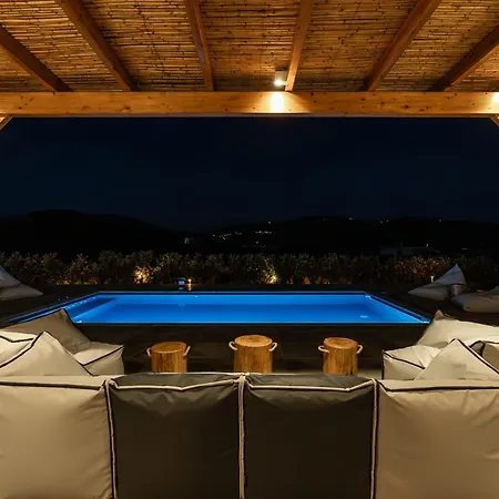 Oliva Villa *
